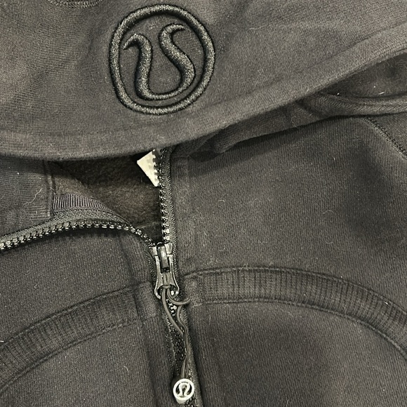 Lululemon Scuba Hoodie II in Black - Picture 4 of 6